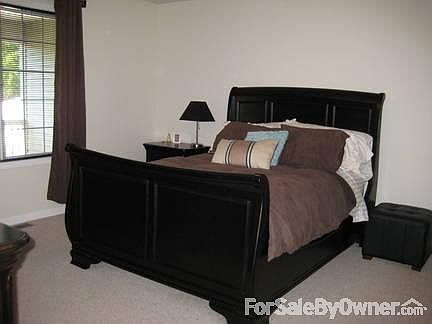 4th image of 8732 New Country Dr