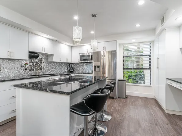 7300 Radice Ct APT 109, Lauderhill, FL 33319