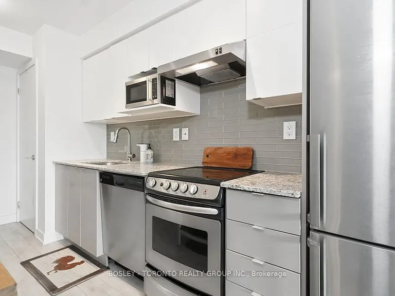 160 Flemington Rd #408 — Photo 7