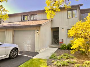 870 Catherine Ct, Grayslake, IL 60030