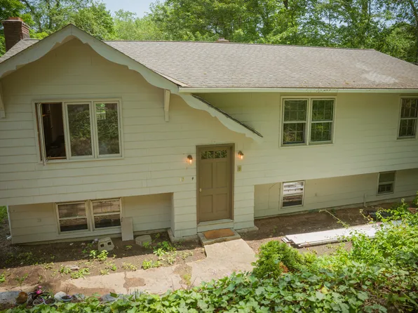 17 Valley Road, Clinton, CT 06413