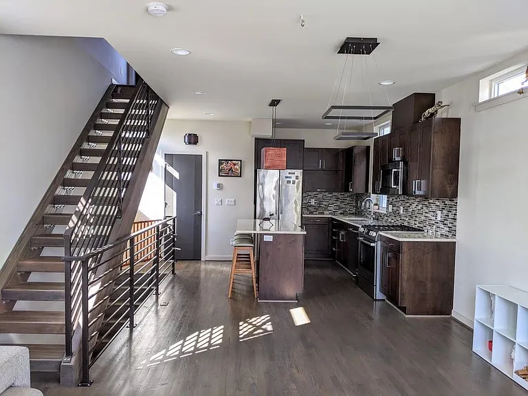 7465 Woodlawn Ave NE — Photo 13