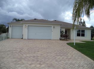 2490 Five Forks Trl, The Villages, FL 32162