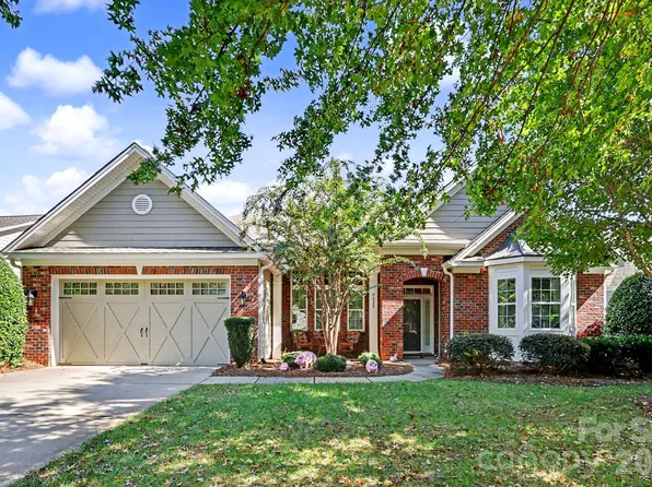 9025 Carneros Creek Rd, Charlotte, NC 28214