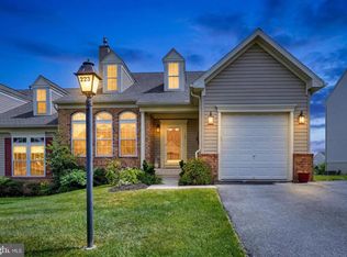 223 Fairmount Ct #35, Shrewsbury, PA 17361