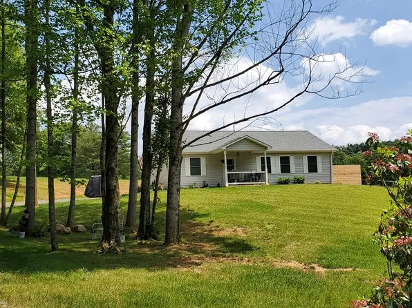 57 Azalea Trl, Fancy Gap, VA 24328