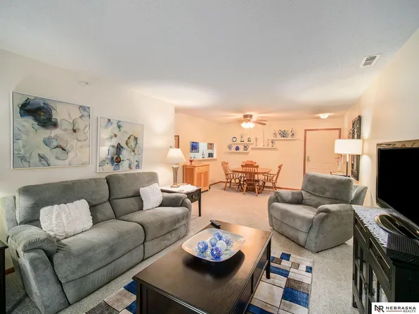 2425 Folkways Blvd APT 129, Lincoln, NE 68521