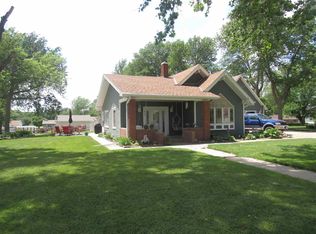 411 N 5th Ave, Kenesaw, NE 68956