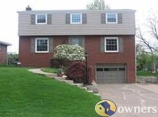 109 Rose Leaf Rd, Pittsburgh, PA 15220