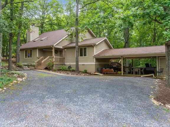 3rd image of 113 Piney Ln