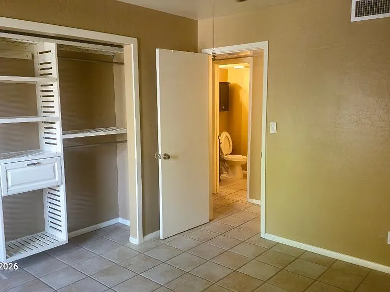 5146 E Oak St #109 — Photo 12