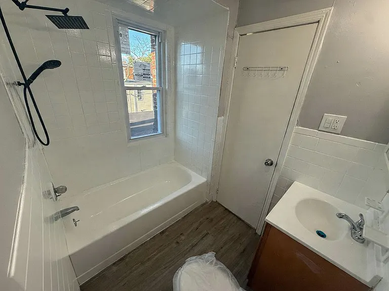 189 Shephard Ave #3 — Photo 10
