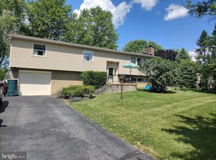 8379 Oxford Cir, Waynesboro, PA