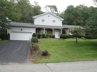 15 Elizabeth Ave, Honesdale, PA 18431