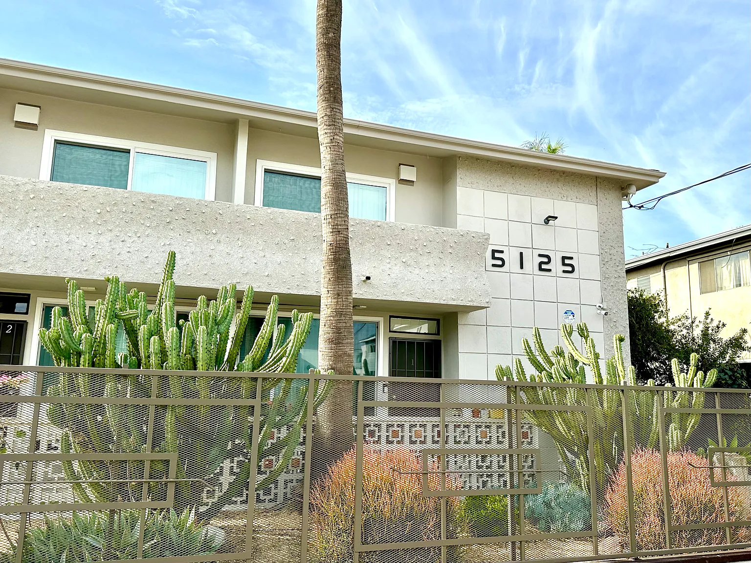 2 bed, 800 sqft, $2,195 — Photo 1