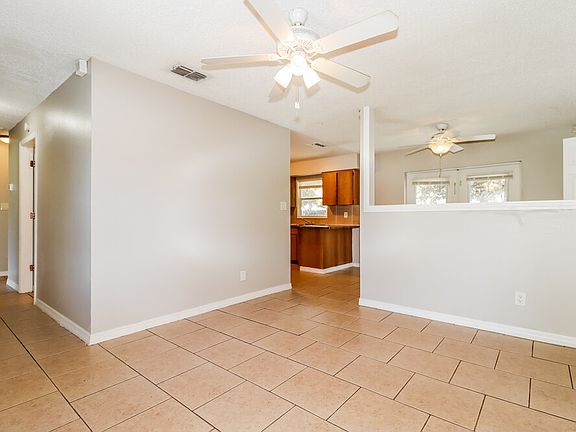 5th image of 4348 Trout Dr SE