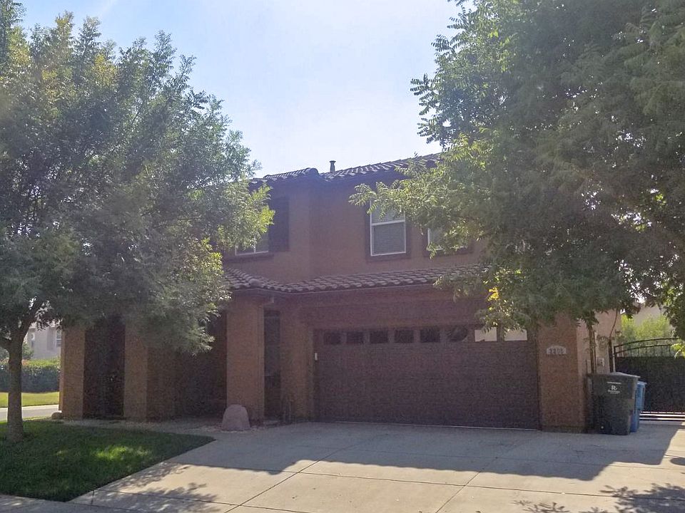 2nd image of 2200 Coldwater St