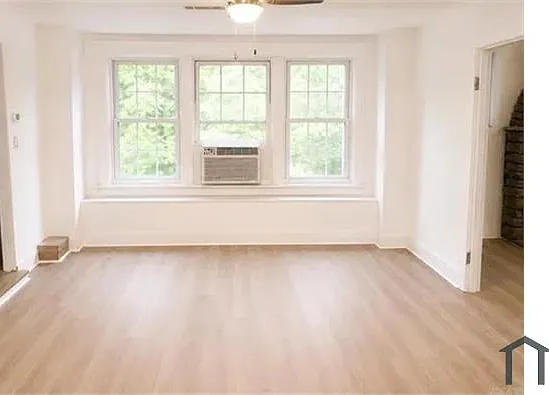 2925 S Chester St — Photo 10