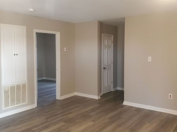 250 Ivie Ln APT 16