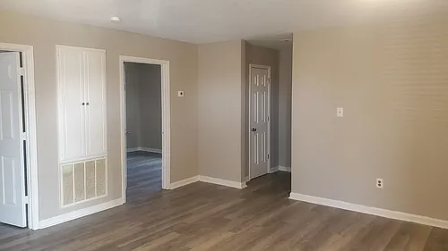 250 Ivie Ln Photo 1