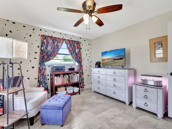 5735 SE Mitzi Lane, Stuart, FL 34997