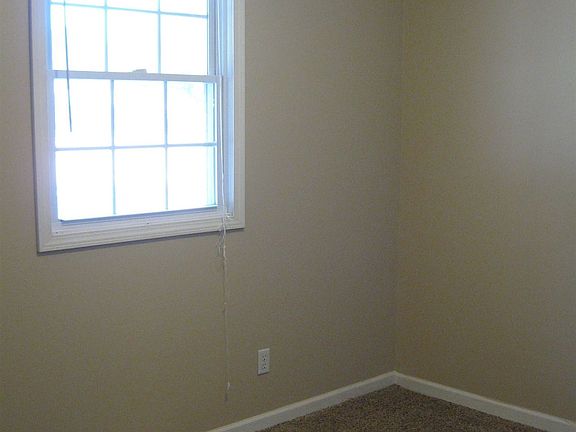 3rd image of 415 N Dicks St #11293470