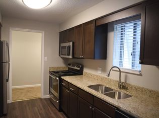 6904 W 52nd Pl APT 3B, Mission, KS 66202
