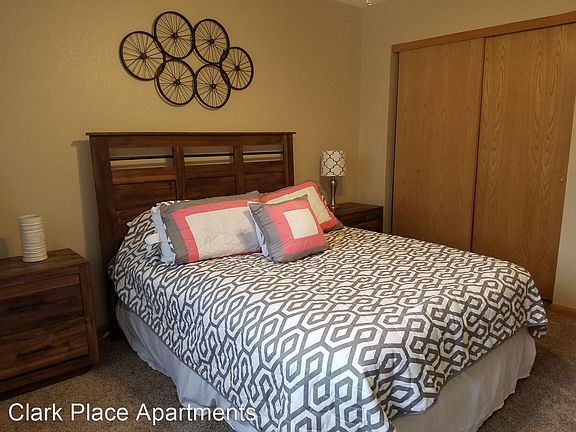 2nd image of 1059 9th Ave S #7090304