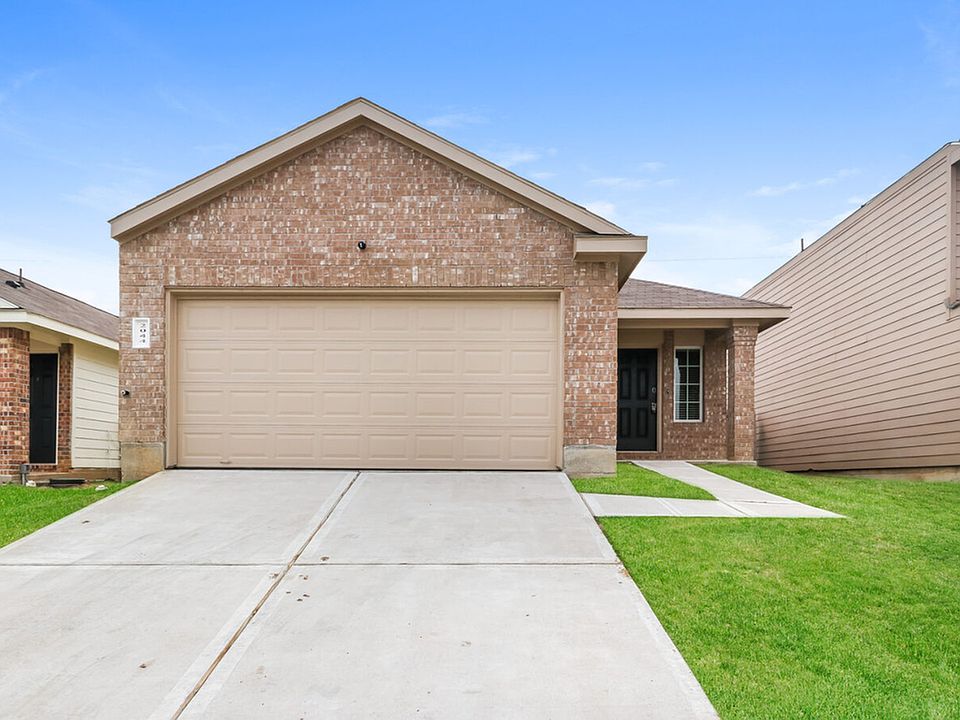 1st image of 2044 Oakwood Forest Dr