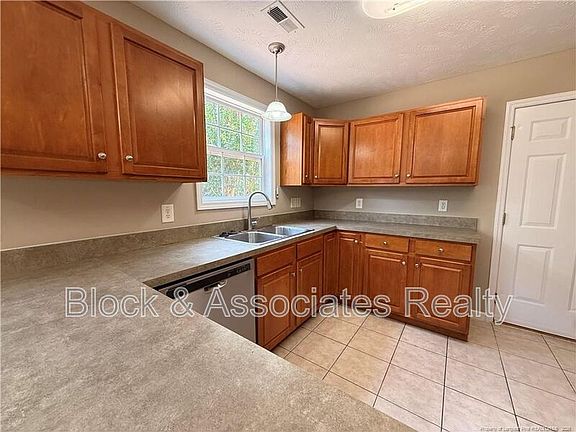 4th image of 42 Grayson Pl