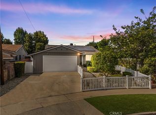 17955 Archwood St, Reseda, CA 91335
