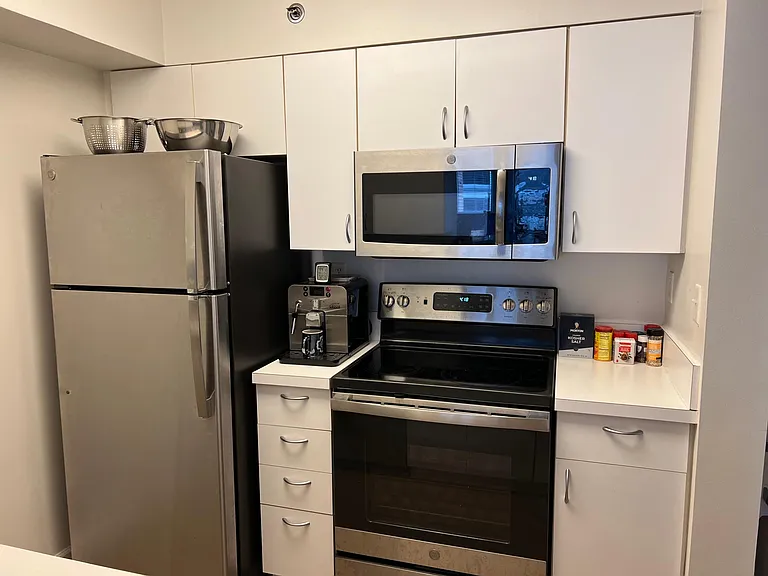 601 Pennsylvania Ave NW #1002 — Photo 10