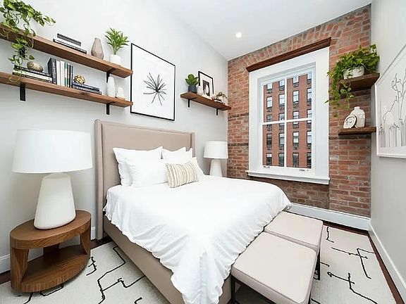 4th image of 464 W 23rd St #3