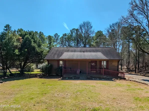 140 Rock Creek Dr, Gray, GA 31032