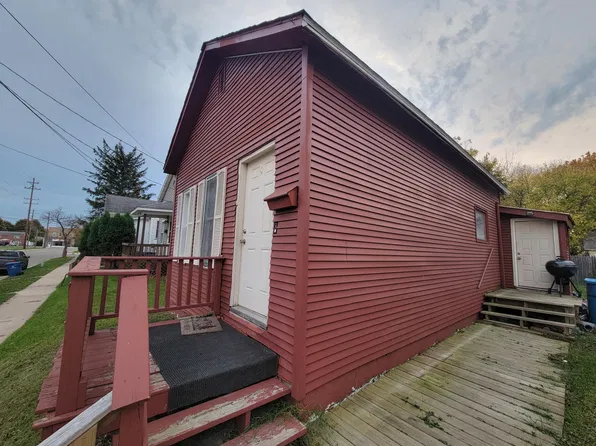 74 Hancock St, Manistee, MI 49660