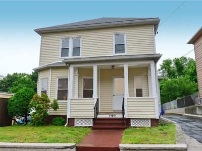 1104 1/2 Main St, West Warwick, RI, 02893