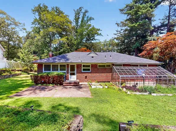 75 Glen Rd, Woodcliff Lake, NJ 07677