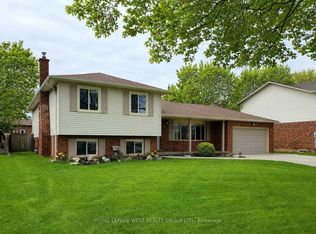 12 Banburry Cres, Grimsby, ON L3M 4N8