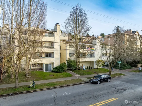 6900 California Avenue SW, Seattle, WA 98136