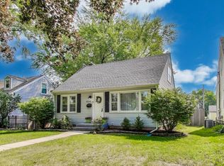 1010 Elm St, St Charles, IL 60174