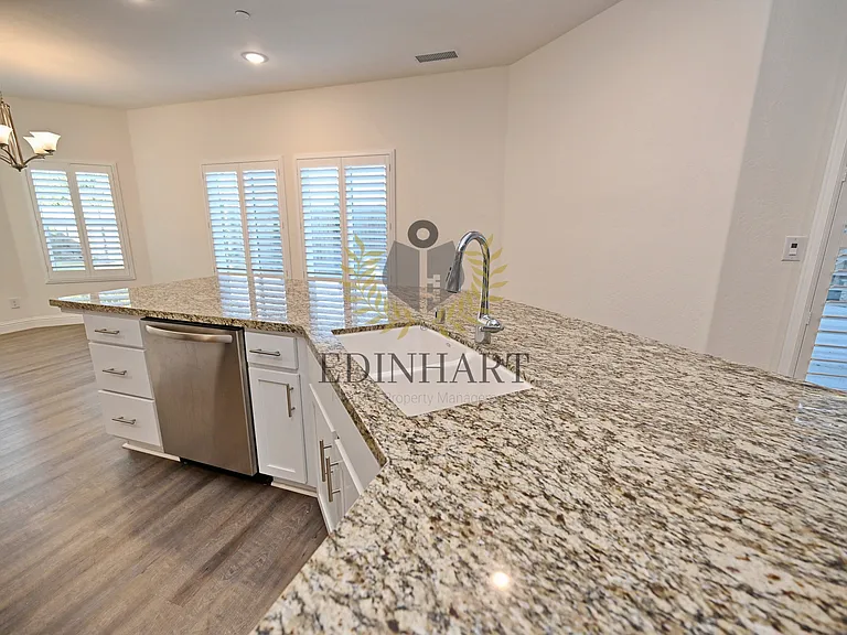4410 W Langden Dr — Photo 9