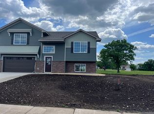 834 Walnut Ave SE, Kimball, MN 55353