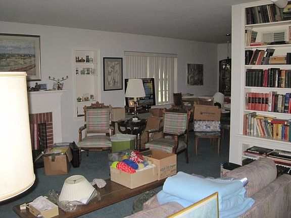 3rd image of 2350 Parkridge Ave