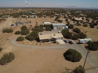 10628 Hollister Rd, Oak Hills, CA 92344