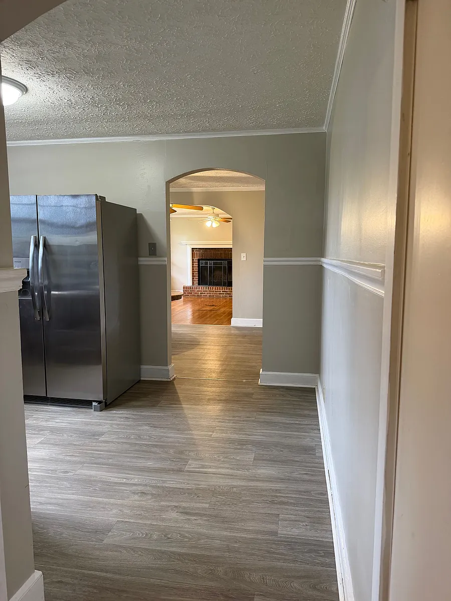 Building Photo - 422 Vickery Street Ext