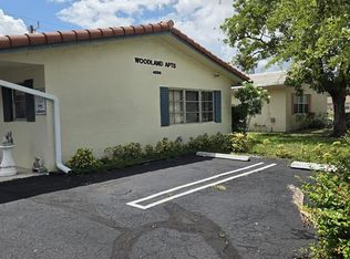 4000 NW Woodside Dr, Coral Springs, FL 33065