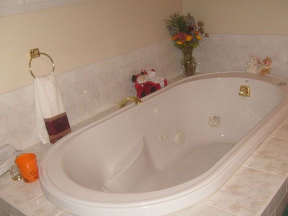 Bathtub