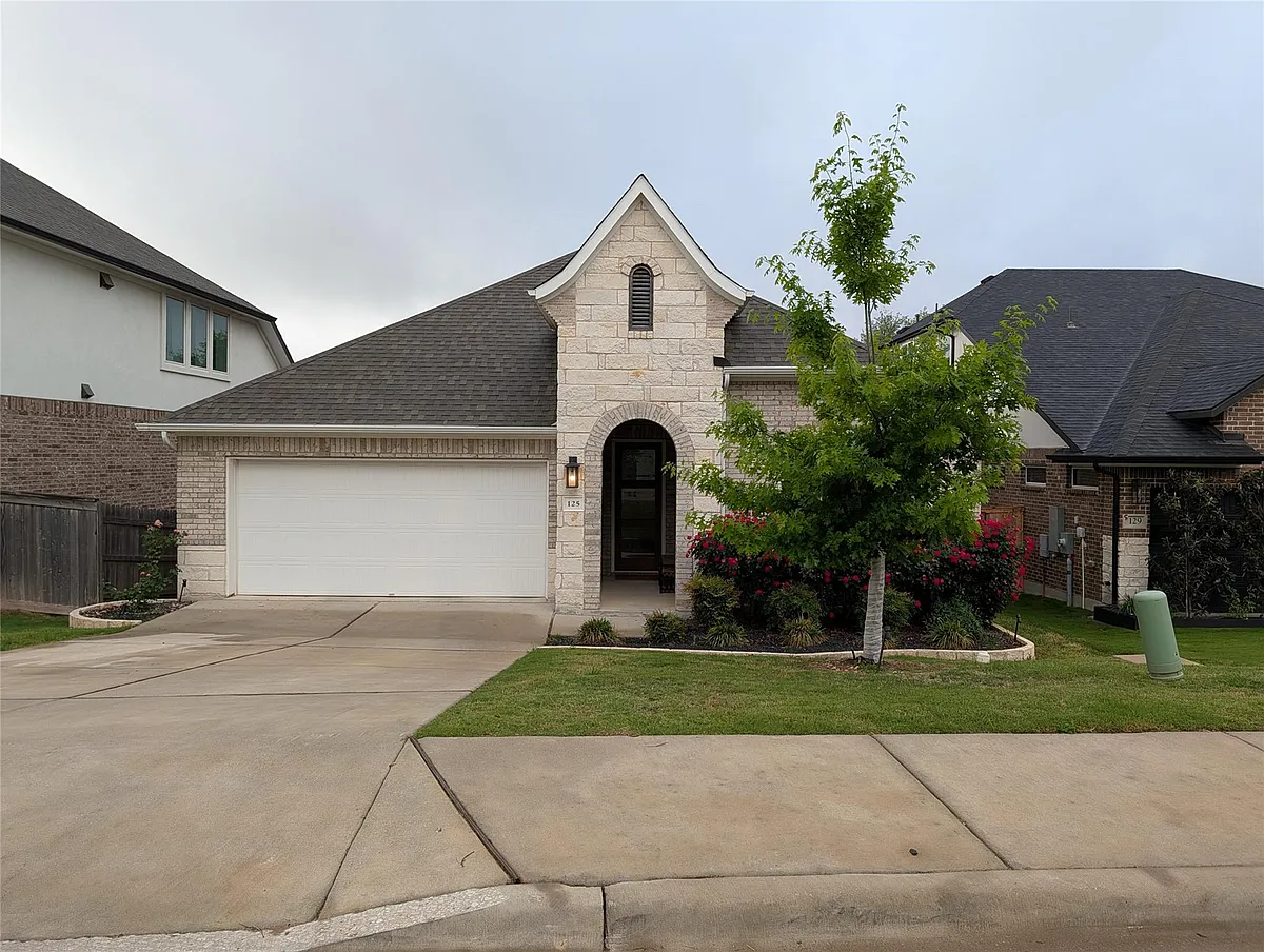 Building Photo - 125 Whistling Willow Dr