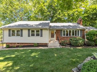 6 Deerfield Rd, New Providence Boro, NJ 07974