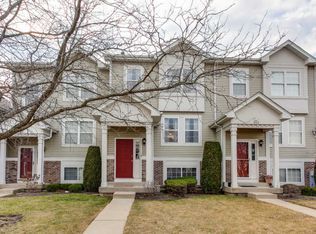 563 Holiday Ln, Hainesville, IL 60073